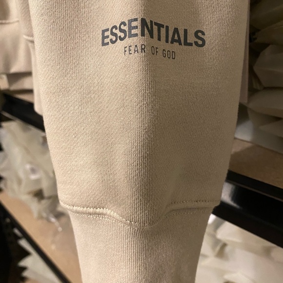 FOG-Fear Of God Essentials crewneck Tan - Picture 3 of 7